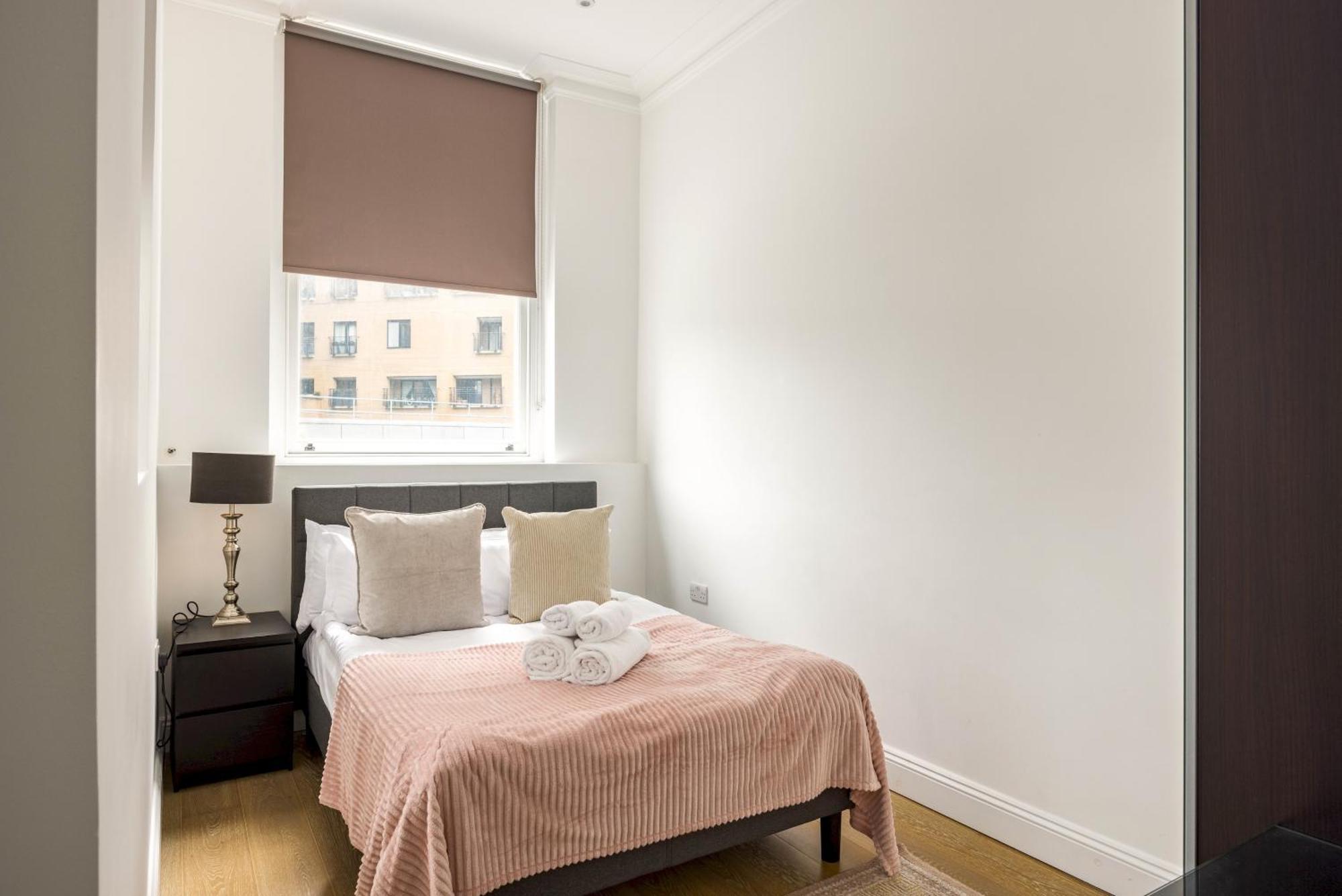 Emperor's Gate, Sw7 4hh, Uk *