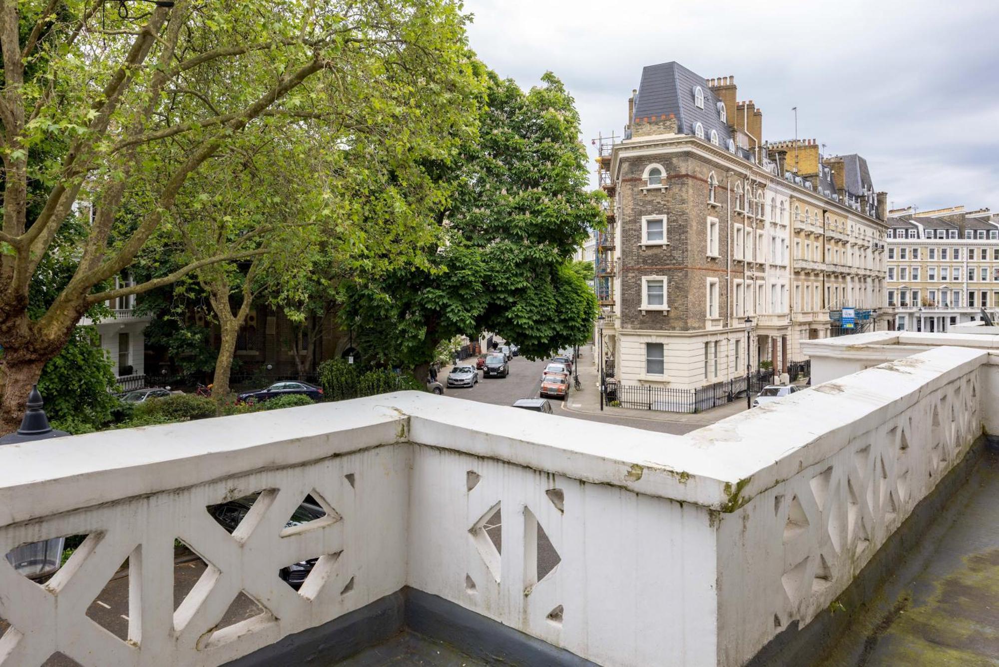 Emperor's Gate, Sw7 4hh, Uk London
